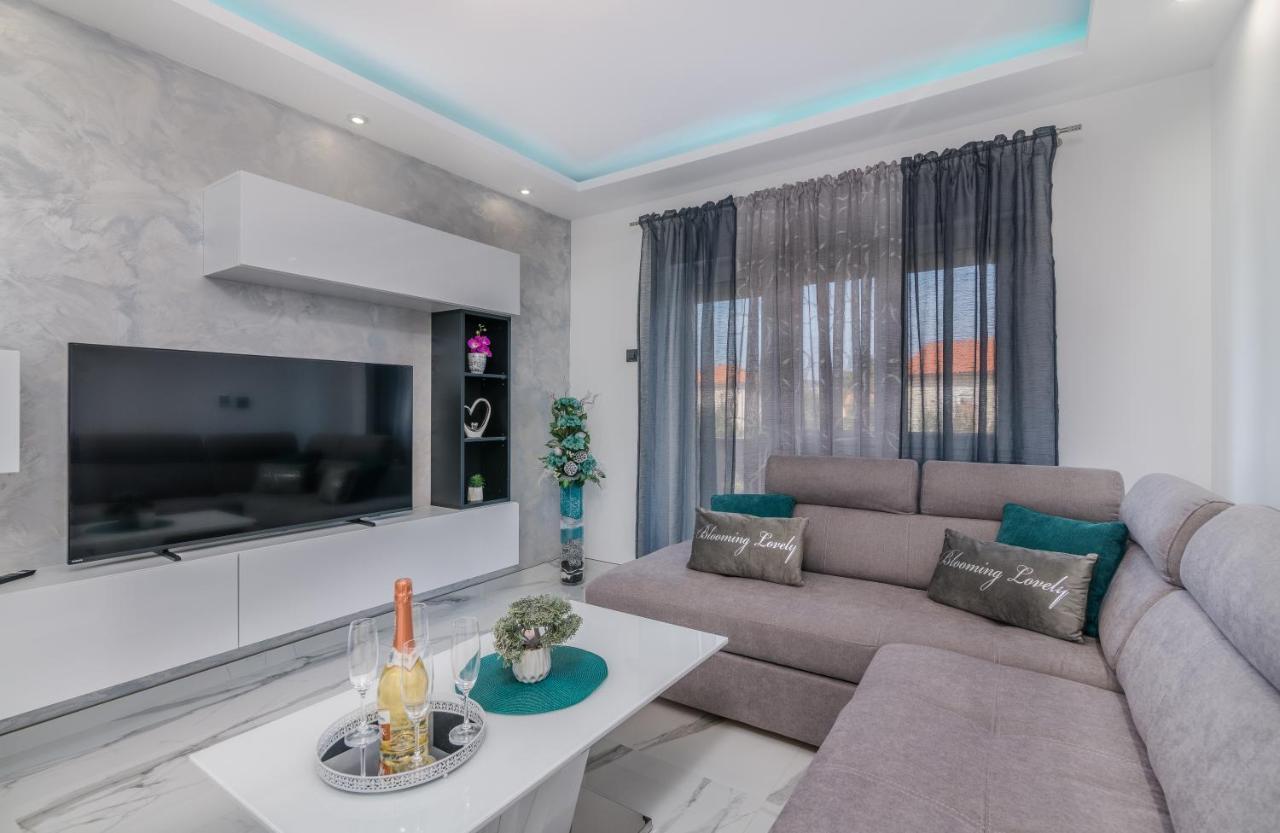 Apartman Luxury Lure 克尔克 外观 照片